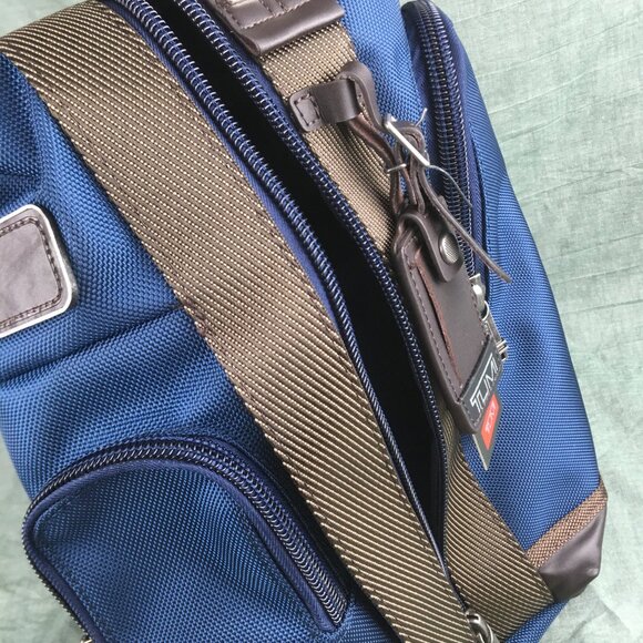 Tumi Alpha Bravo Monterey Sling Shoulder Bag Navy Blue - Picture 7 of 10